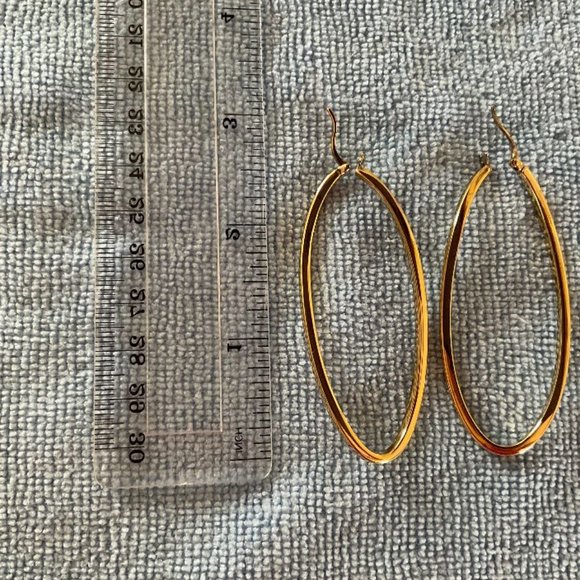 R. H. Macy & Co. Jewelry New R H Macy Company Gold Tone Long Loop
